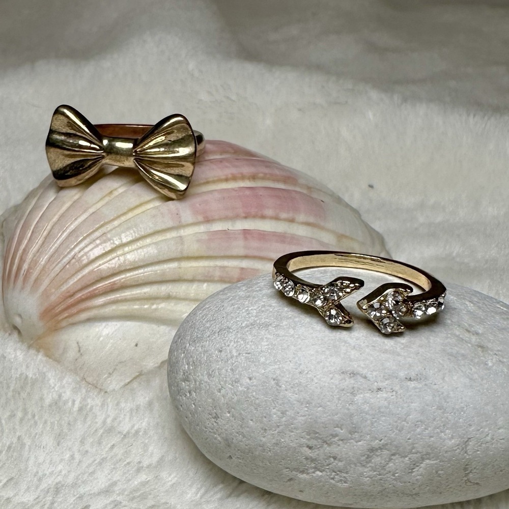 2pc Gold Tone Ring Lot Bow Ring Sz 8 +‎ Jewelry Storm Arrow Ring